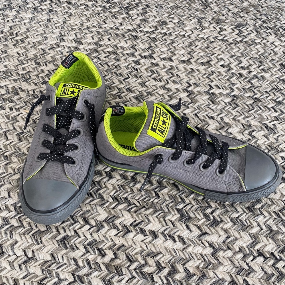 EUC Converse All Star sneakers